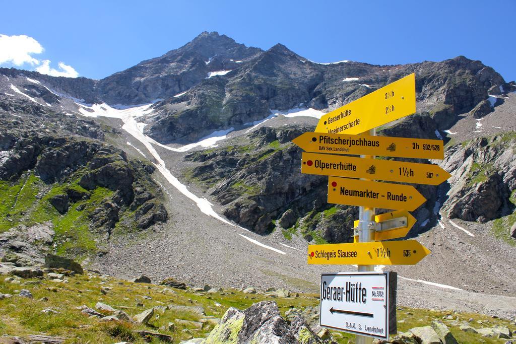 Gaestehaus Ahornblick Mayrhofen Ngoại thất bức ảnh